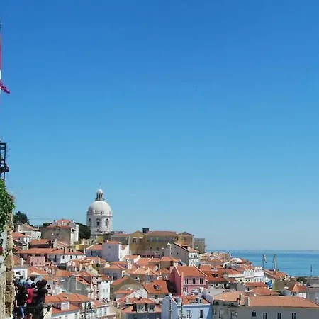 Brand New And Cozy Alfama Experience Апартаменты